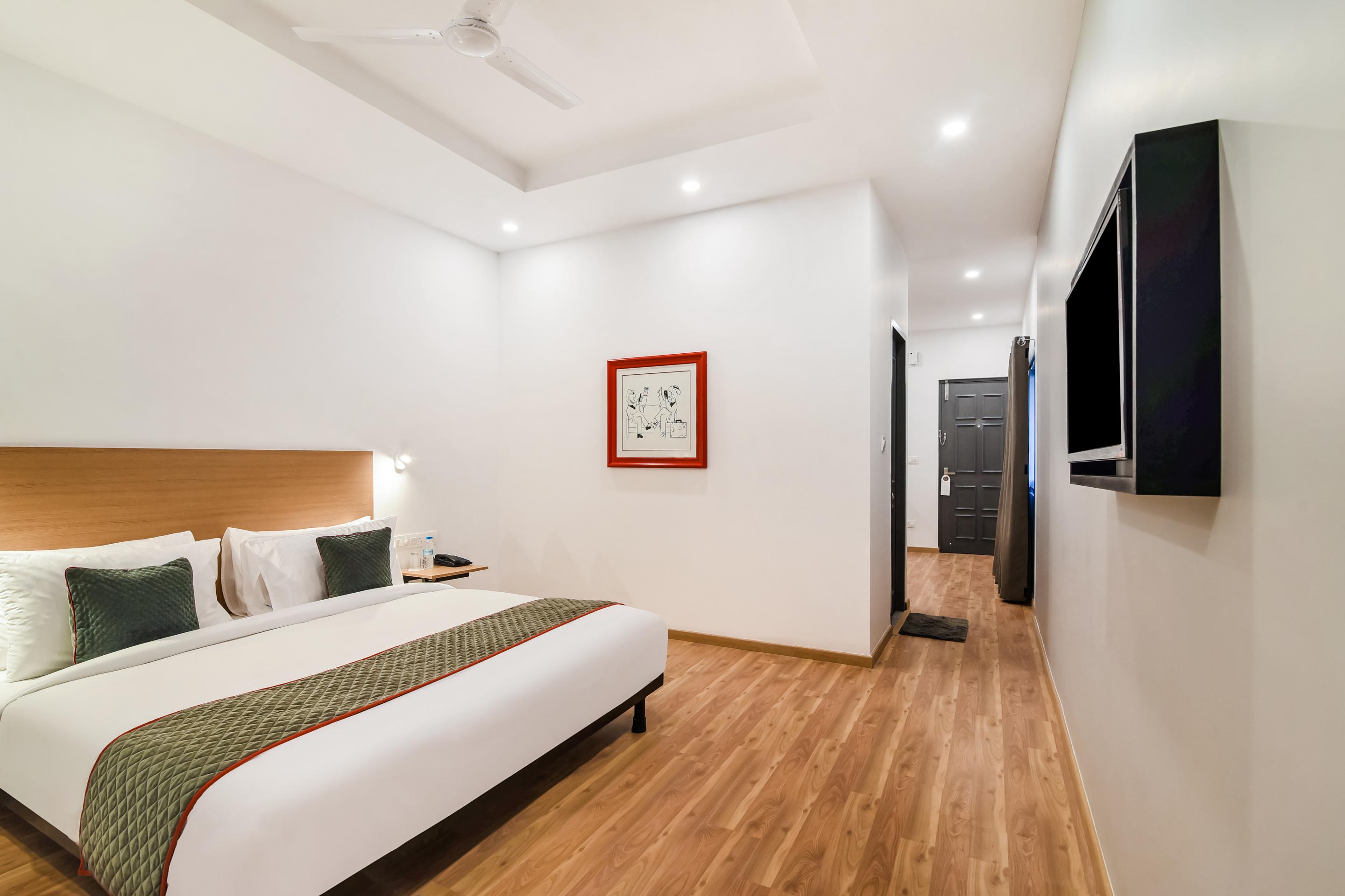 Oyo Townhouse 091 Nungambakkam Hotel Chennai Eksteriør billede